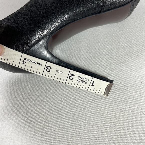 Black Banana Republic booties - Picture 4 of 5